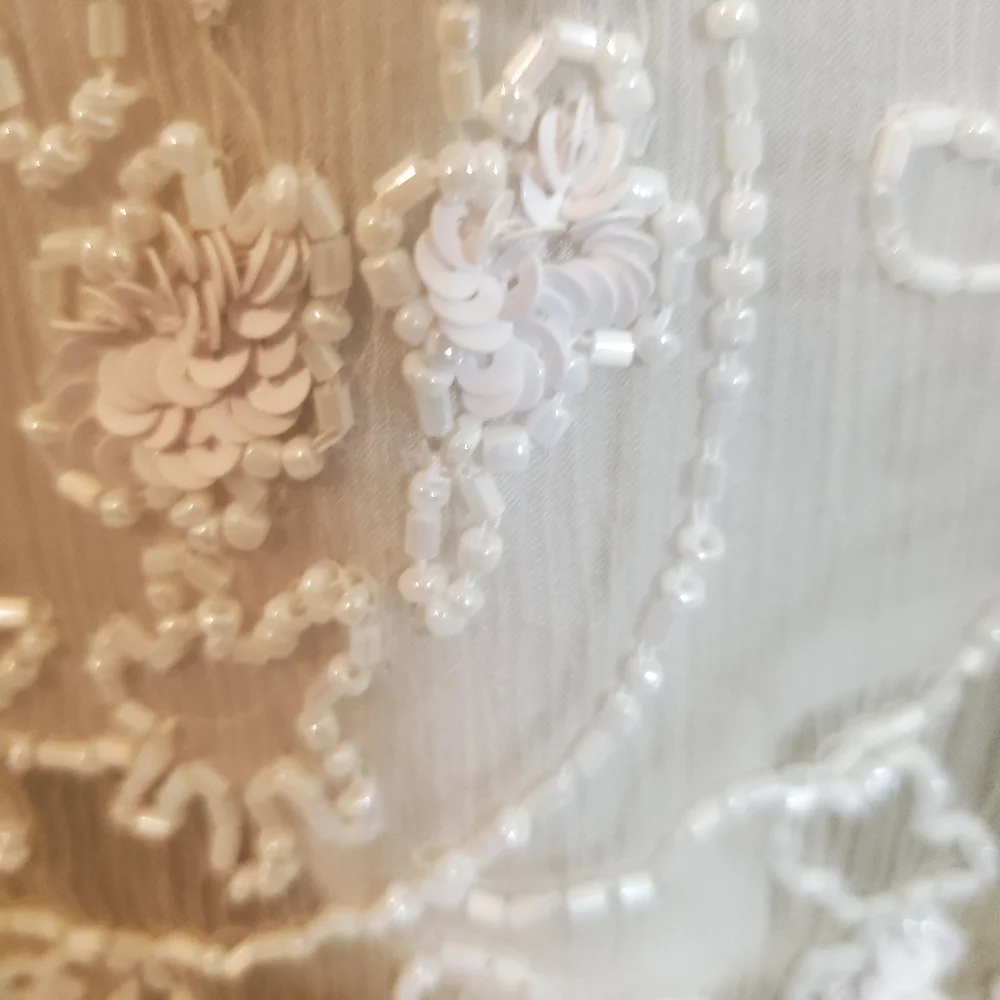 Woman's blouse - Picture 12 of 16